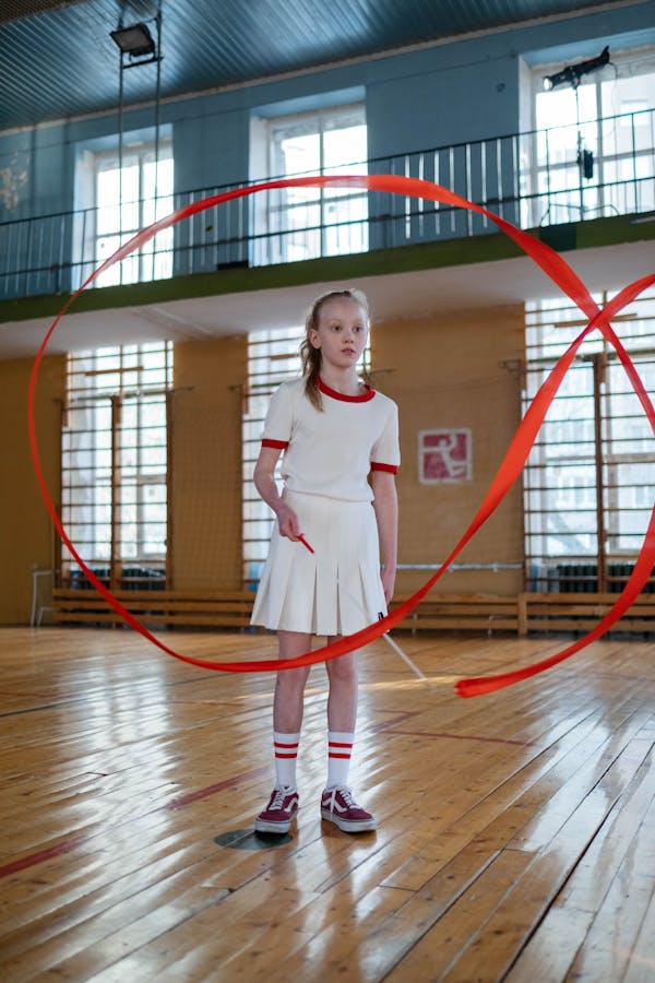 她脚踏实地 她脚踏实地